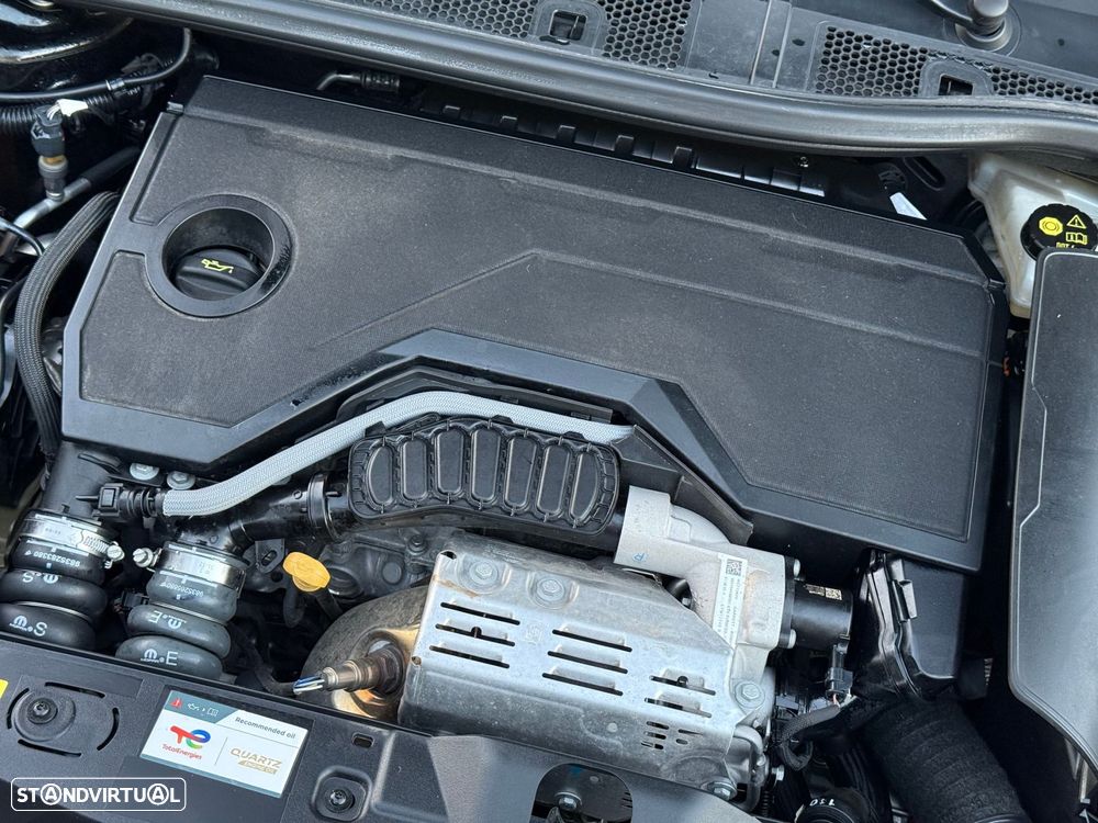 Peugeot 2008 1.2 Hybrid Allure e-DCS6 - 47