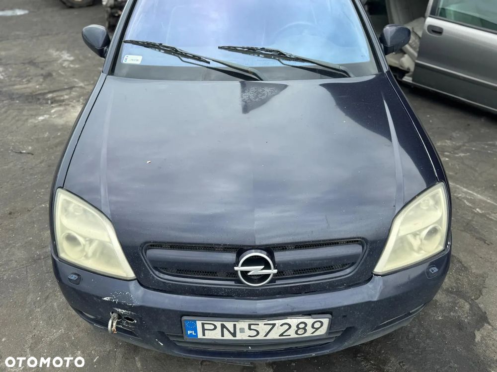 Opel Signum 2004 poj. 2.2 DTI 125 KM - samochód cały na części - 4