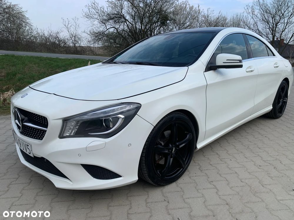 Mercedes-Benz CLA 200 Urban - 3