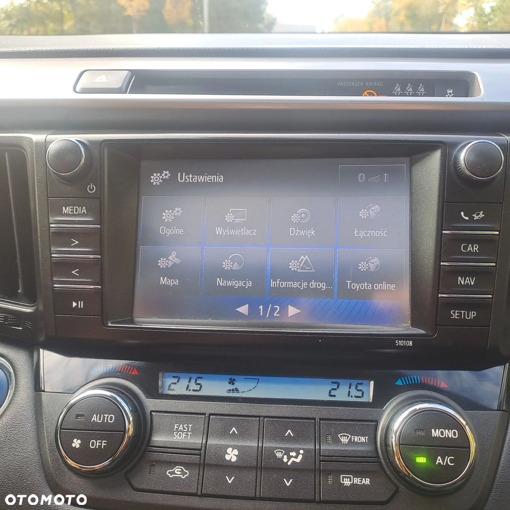 Toyota RAV4 Hybrid Premium 4x4 - 8