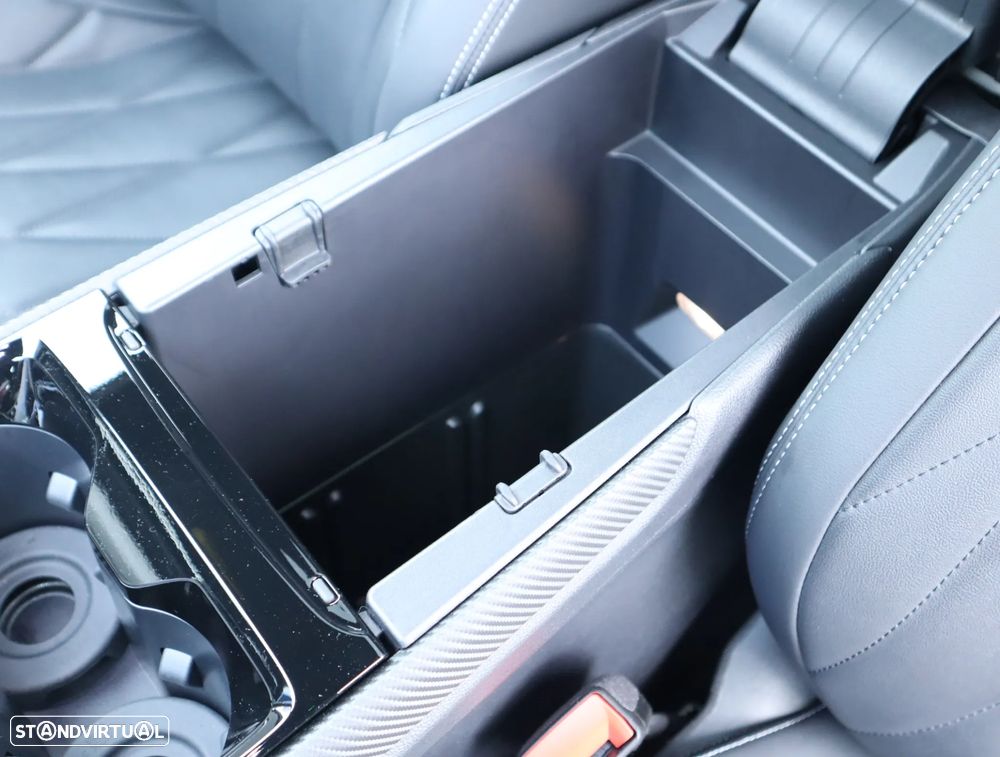 Ford Explorer 79 kWh Premium AWD - 31