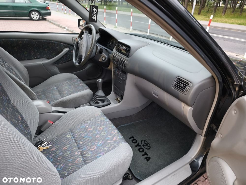 Toyota Corolla - 8