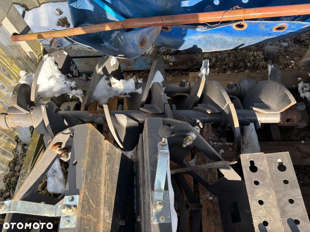 Poszerzenia i ślimaki do volvo 7820 6820 8820 elektryczne 2x 125cm