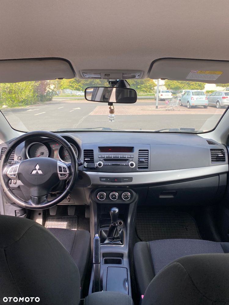 Mitsubishi Lancer 1.8 Inform - 13