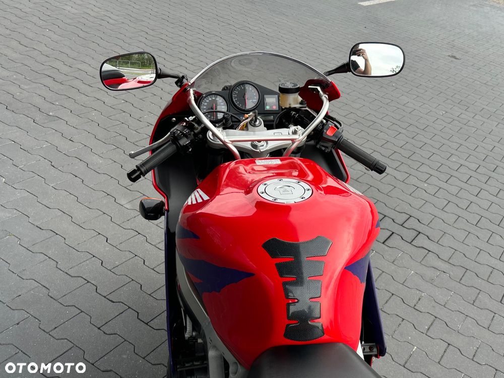 Honda CBR - 21