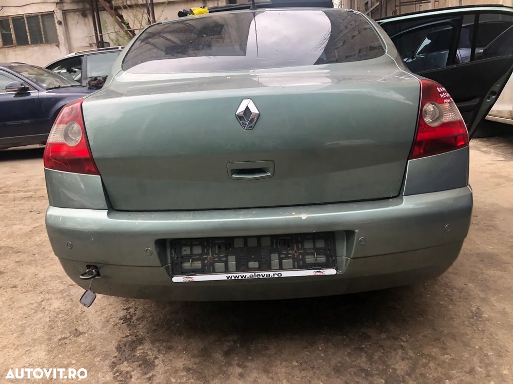 Portbagaj haion spate Renault Megane II verde 2005 sedan - 4