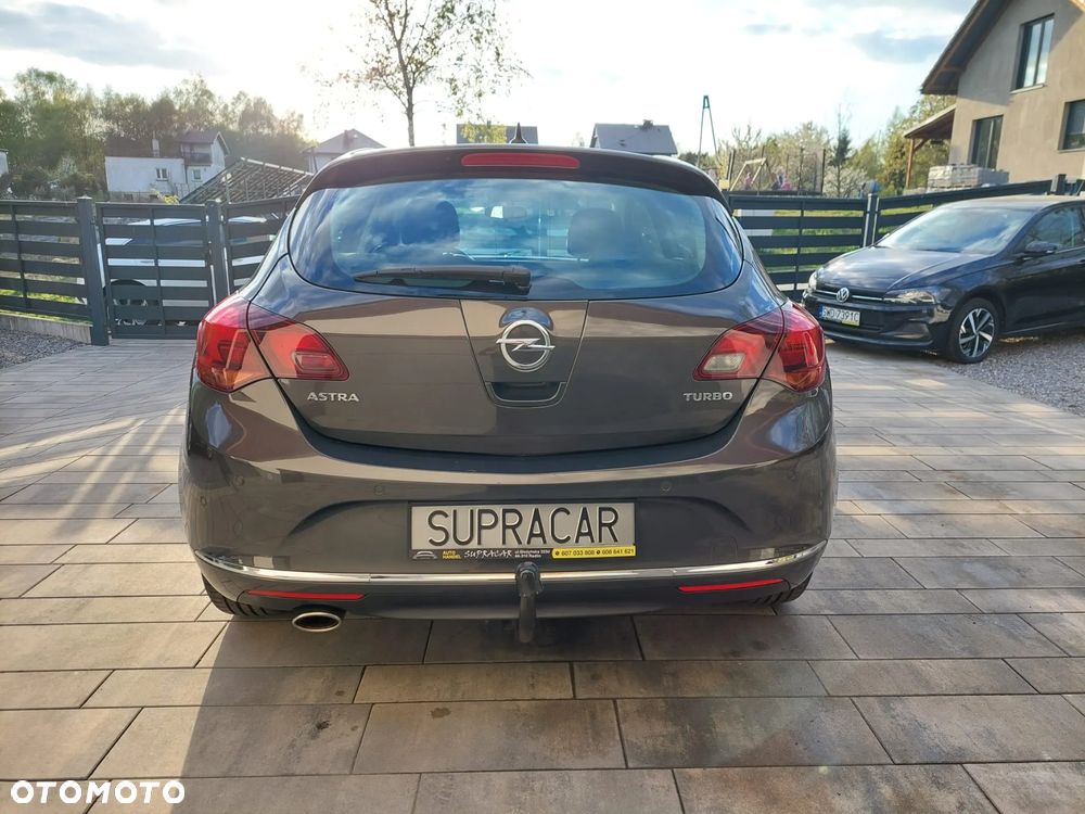 Opel Astra 1.4 Turbo Exklusiv - 4
