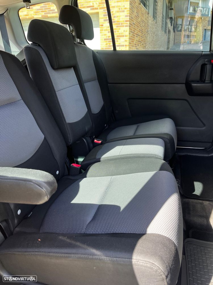 Mazda 5 MZR-CD 2.0 Sport - 17