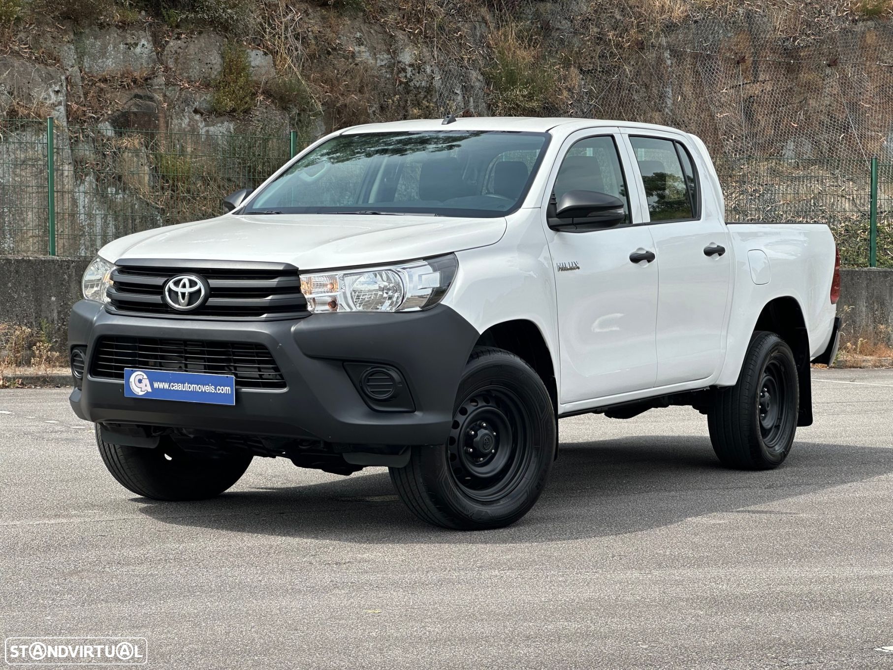 Toyota Hilux 2.4 D-4D 2WD CD - 1
