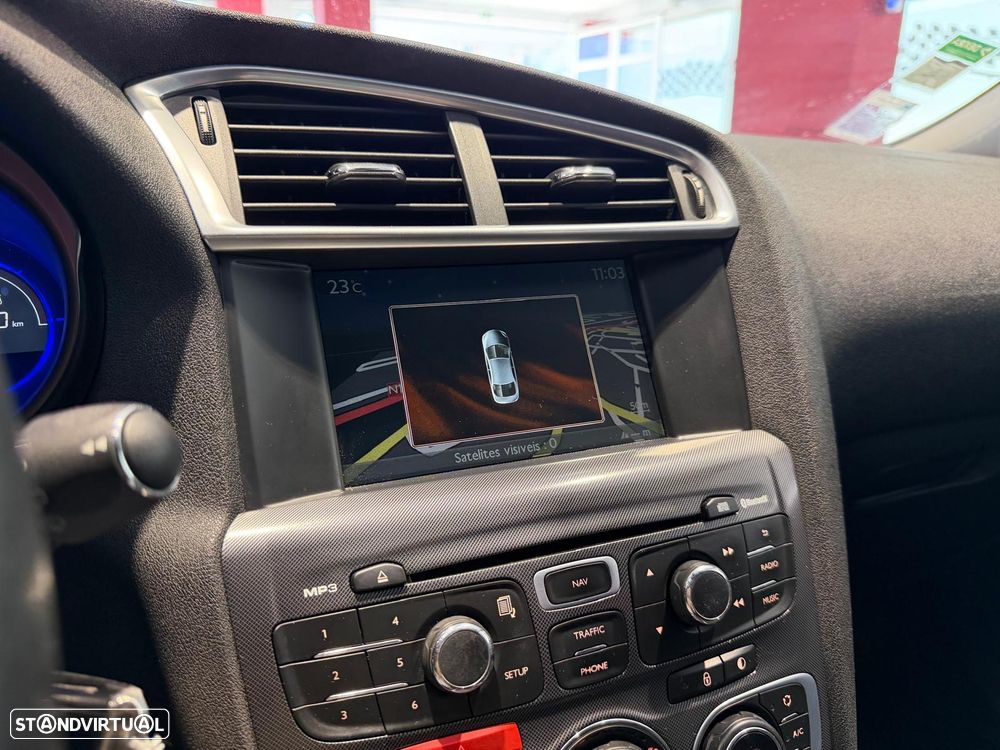 Citroën C4 e-HDi 115 ETG6 Tendance - 13