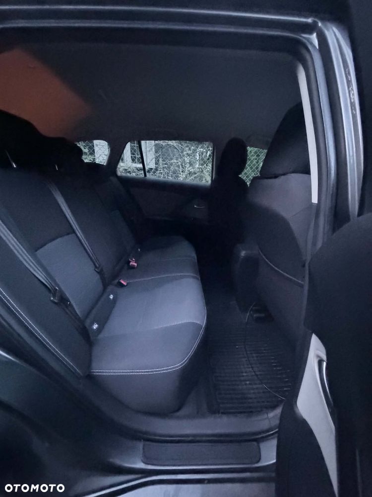 Toyota Avensis 1.8 Premium MS - 23