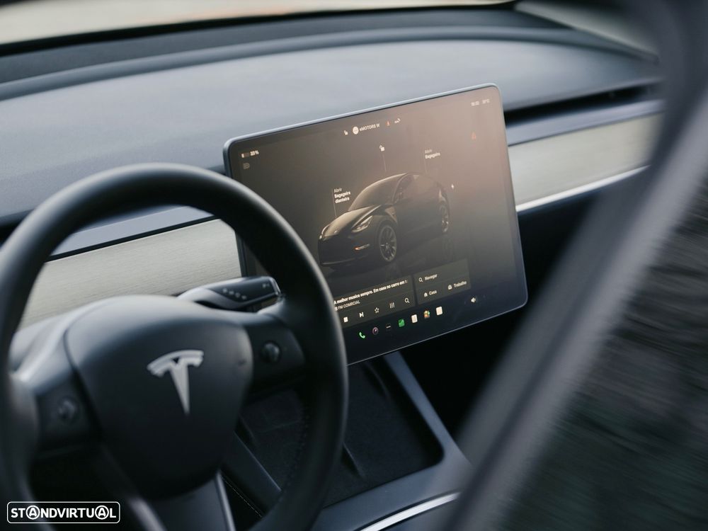 Tesla Model Y Long Range Dual Motor AWD - 13