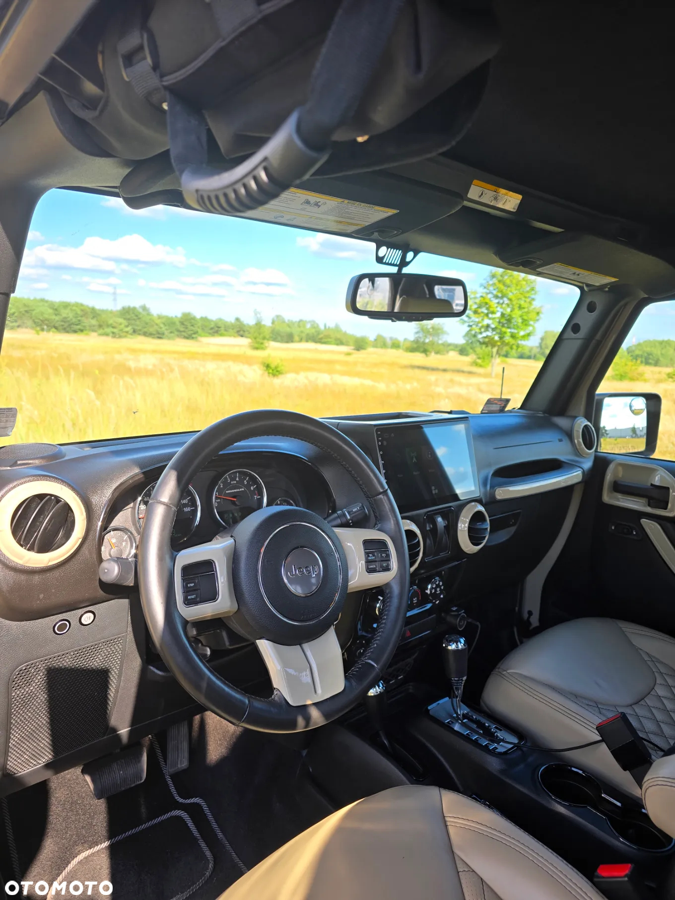 Jeep Wrangler - 8