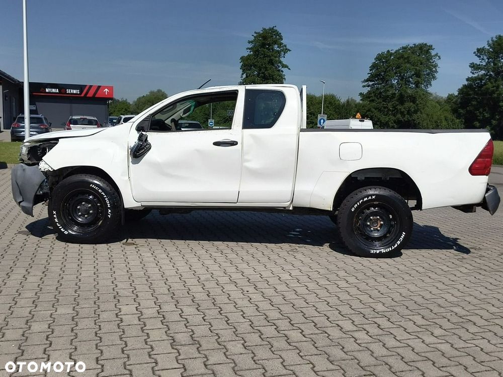 Toyota Hilux - 5