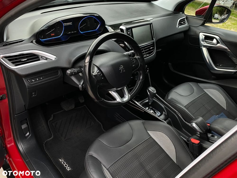 Peugeot 2008 1.2 Pure Tech Allure S&S EAT6 - 9