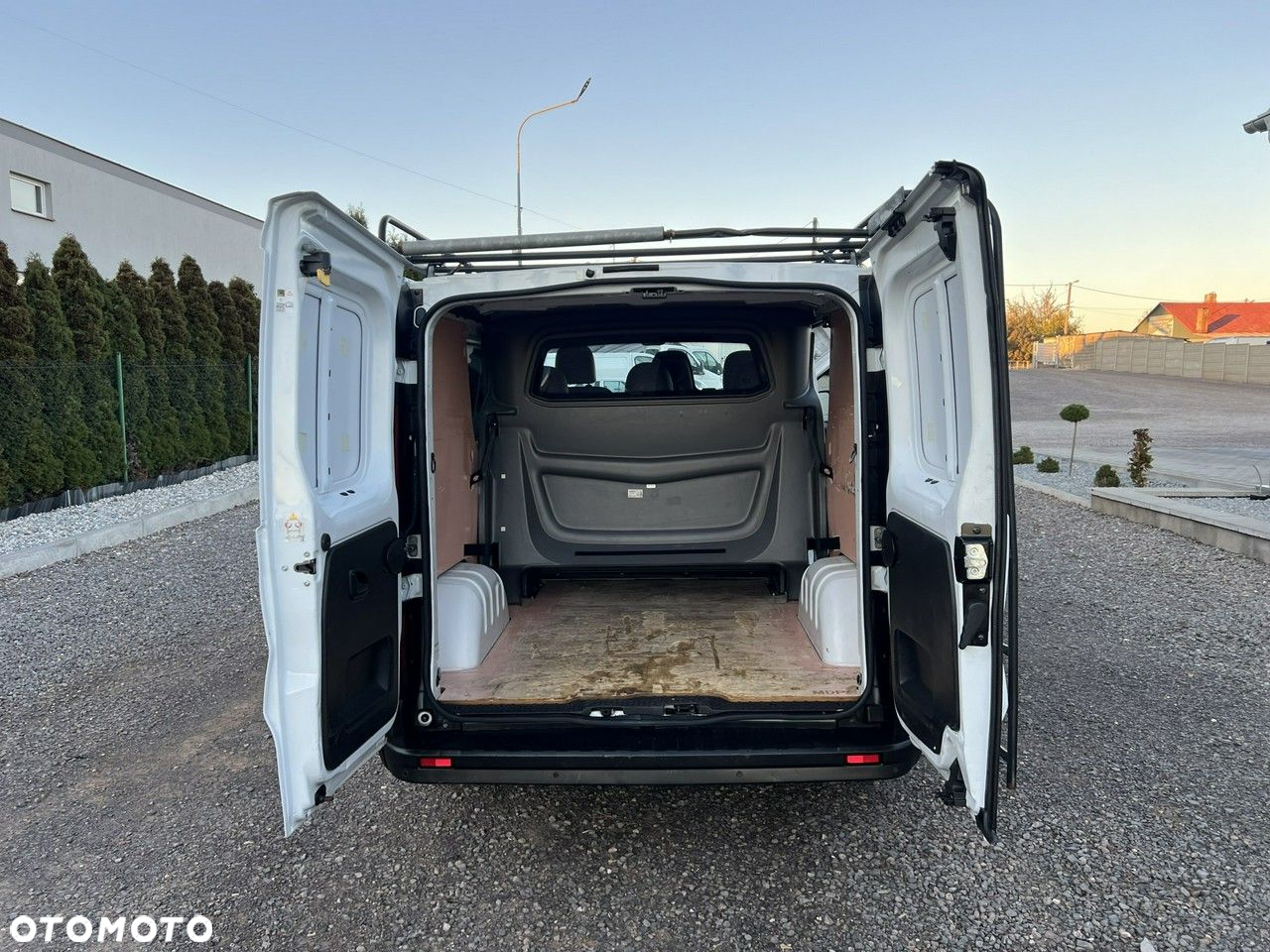Renault Trafic - 22