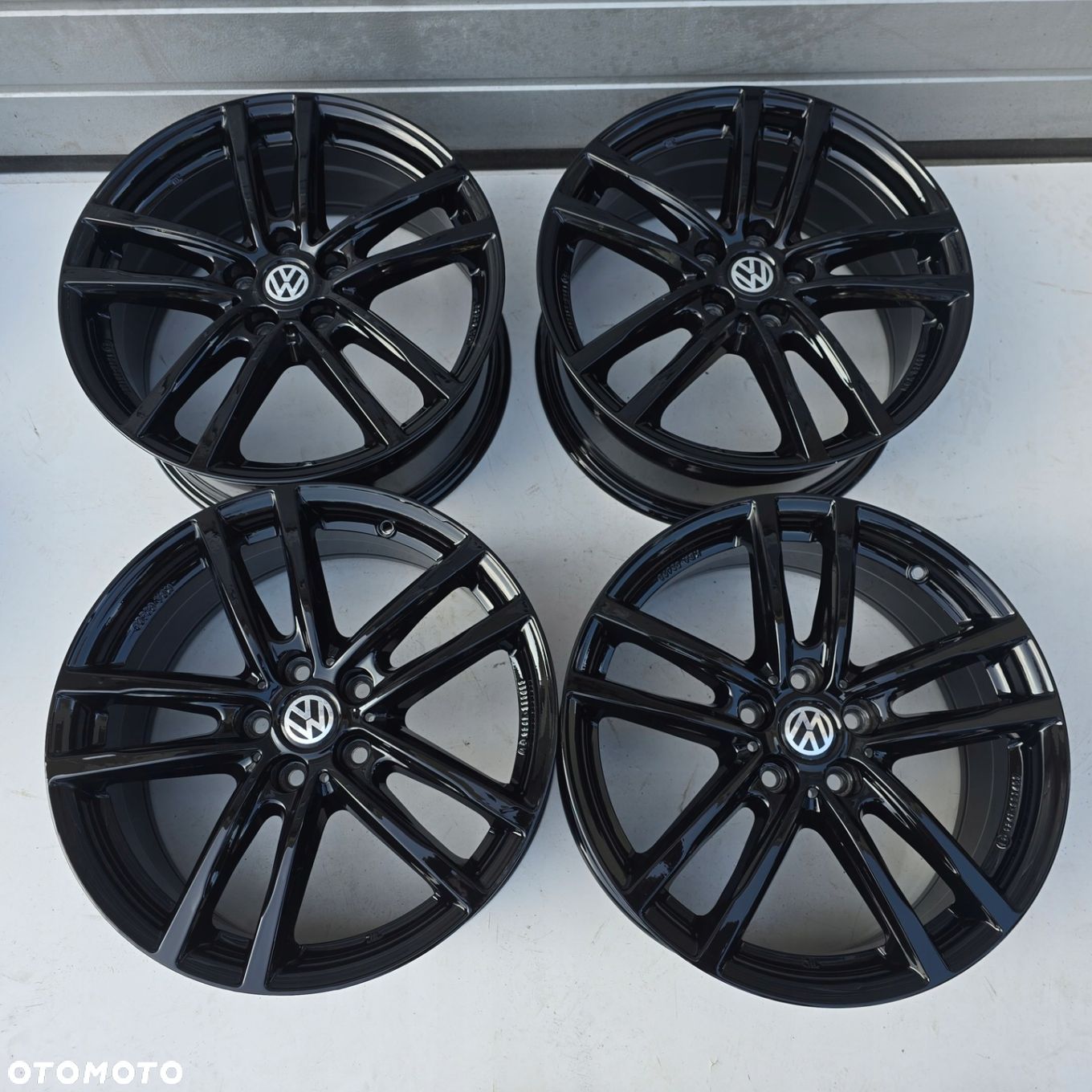 VW TIGUAN II I PASSAT B7 B8 T-ROC SHARAN GOLF VI VII CADDY 18 5x112 4X - 1