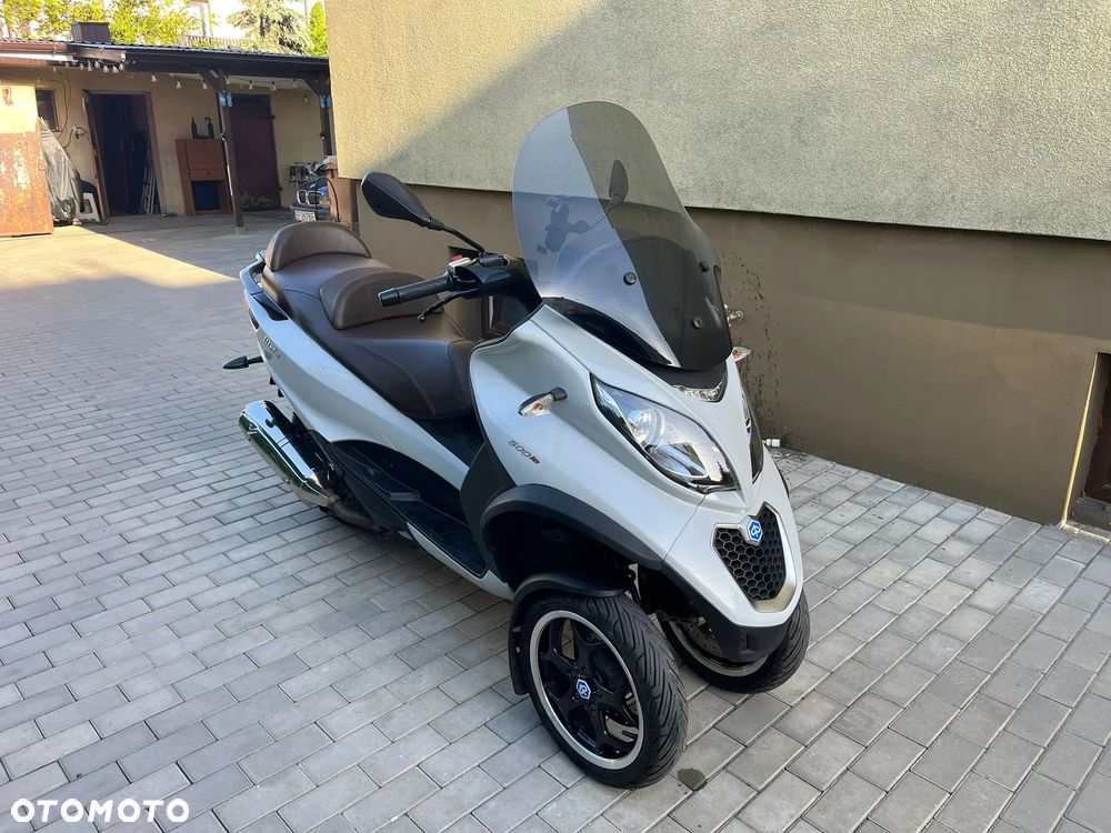 Piaggio MP-3 - 2