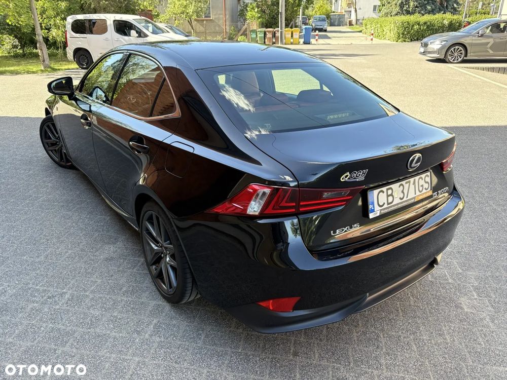 Lexus IS 300h F Impression EU6 - 5