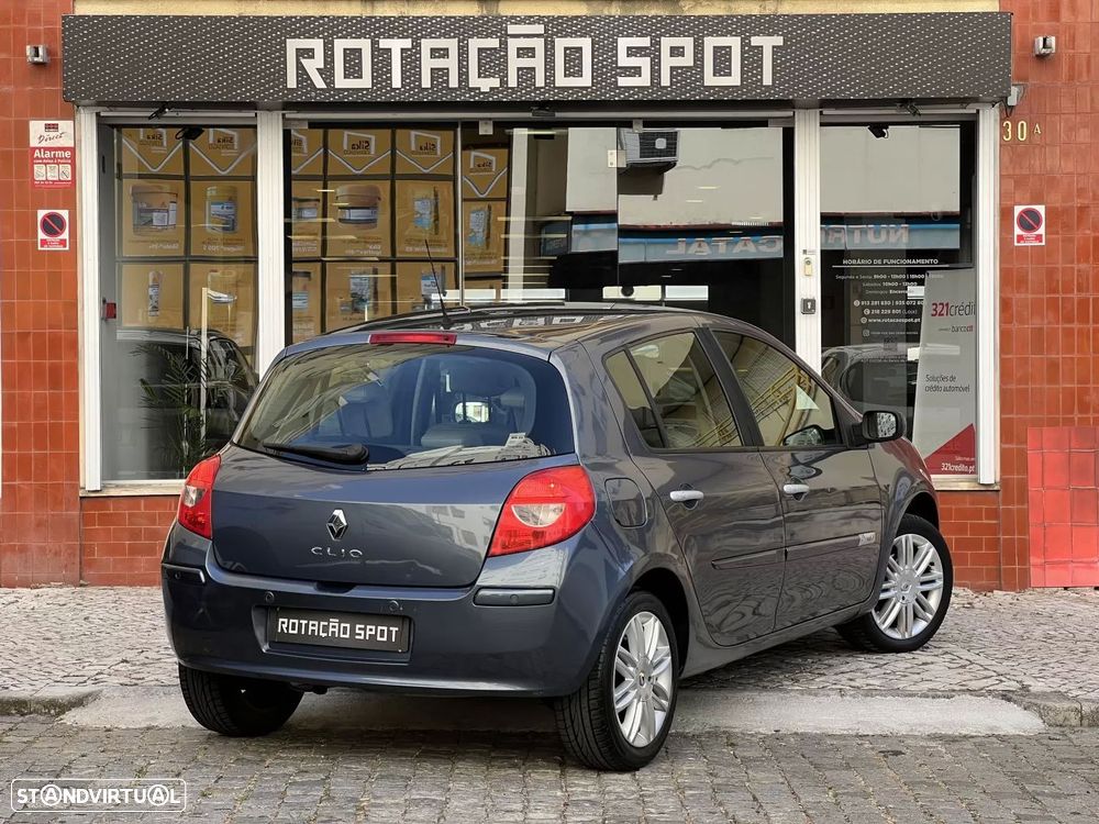 Renault Clio 1.5 dCi Initiale - 4