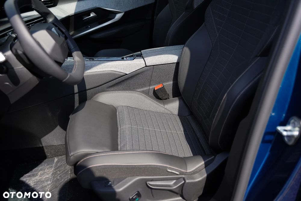 Peugeot 3008 1.2 PureTech mHEV Allure e-DCS6 - 10