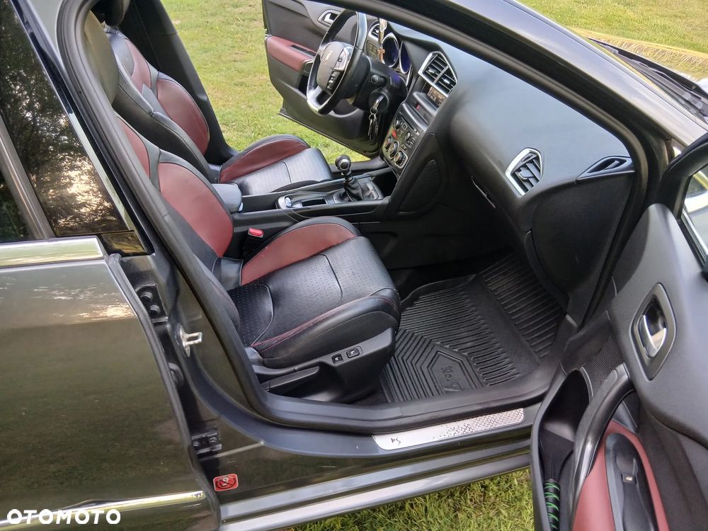 Citroën DS4 THP 200 SportChic - 10