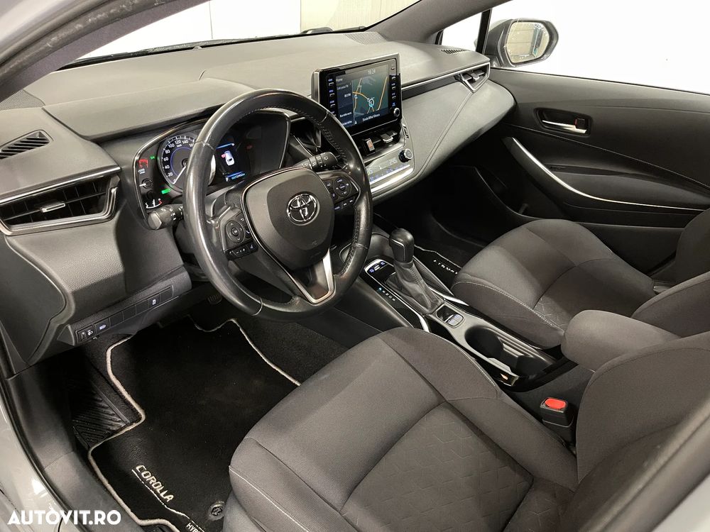 Toyota Corolla 1.8 Business Edition - 6