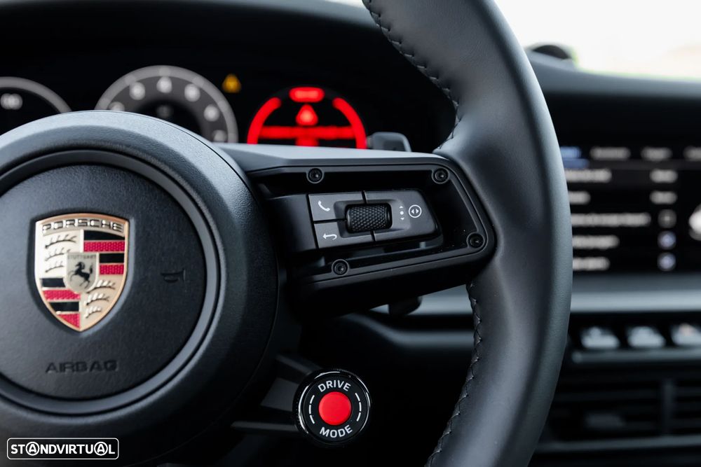 Porsche 911 (992) Carrera - 23