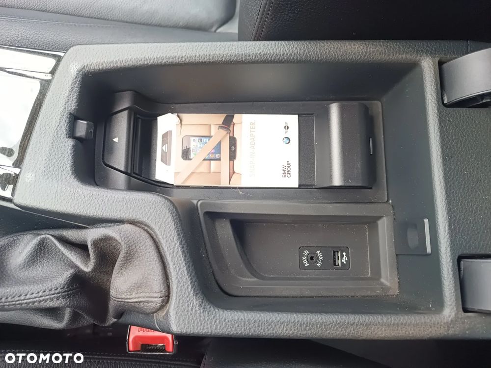 BMW Seria 3 330e iPerformance Luxury Line - 23