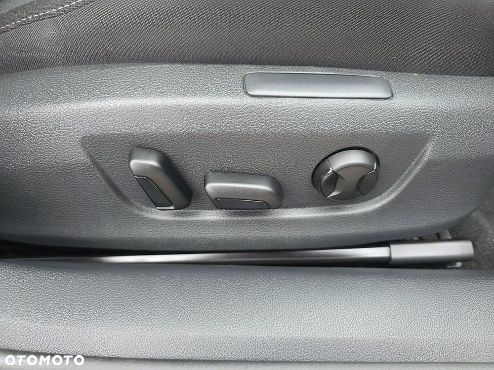 Skoda Superb 2.0 TDI SCR 4x4 Ambition DSG - 26