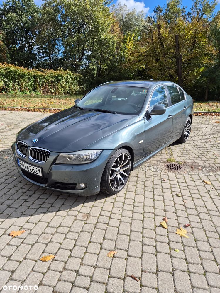 BMW Seria 3 325d - 12