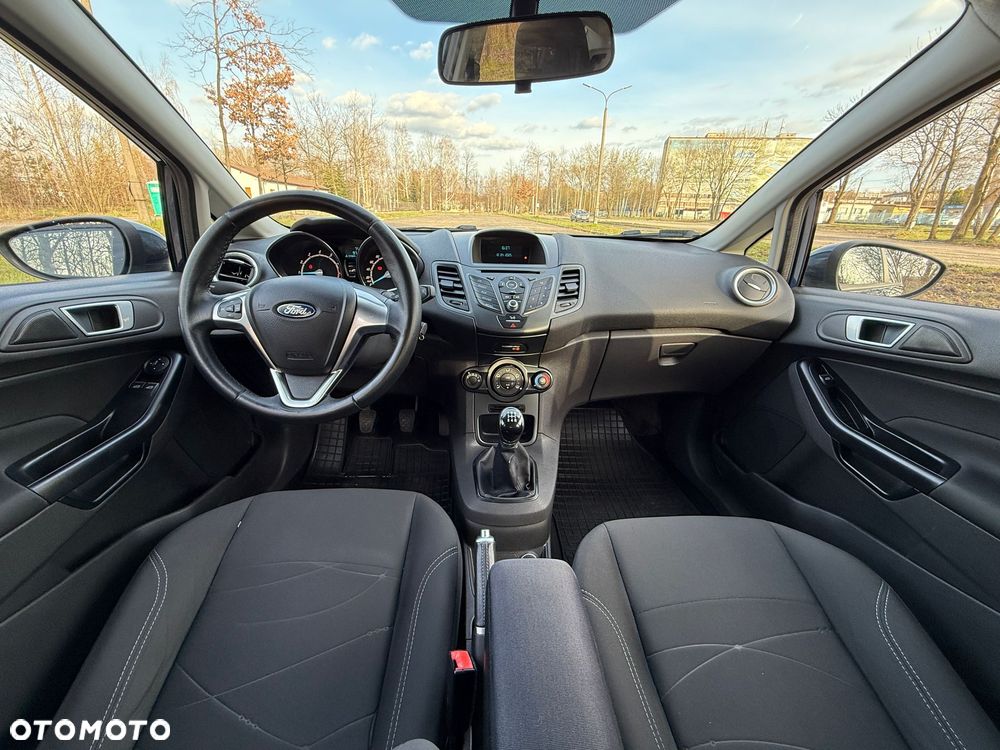 Ford Fiesta 1.0 Silver X Plus - 24