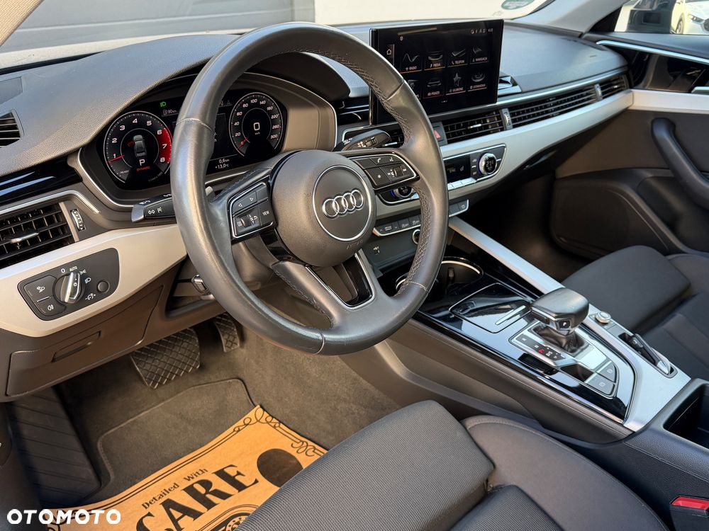 Audi A4 Limousine - 8