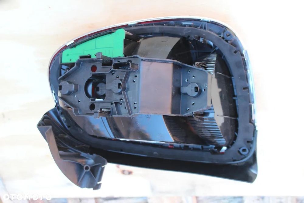 LAMPA TYŁ TYLNA LEWA USA MINI F55 F56 F57 7297511 2017 - 8