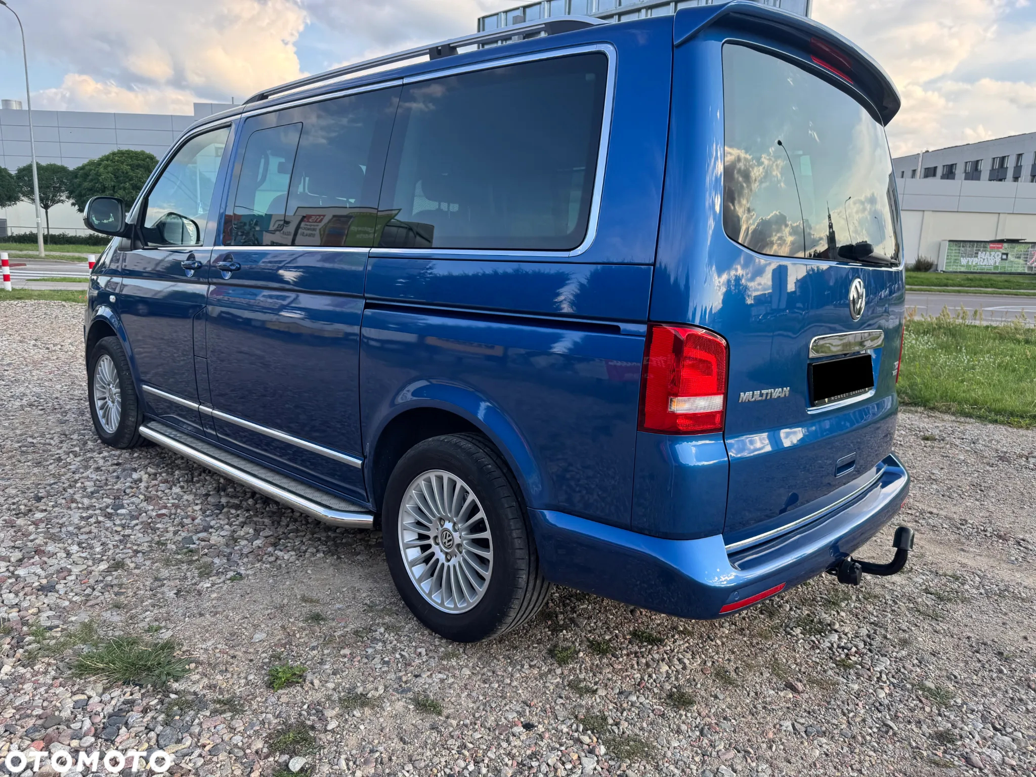 Volkswagen Multivan - 5