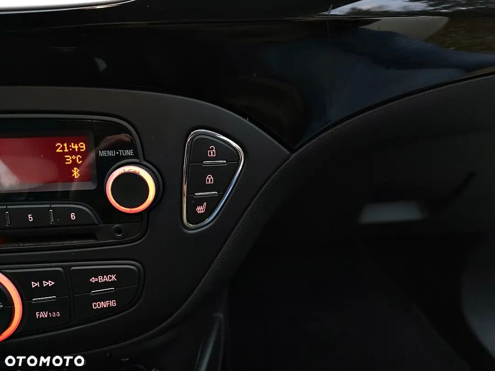 Opel Corsa 1.4 Cosmo - 29