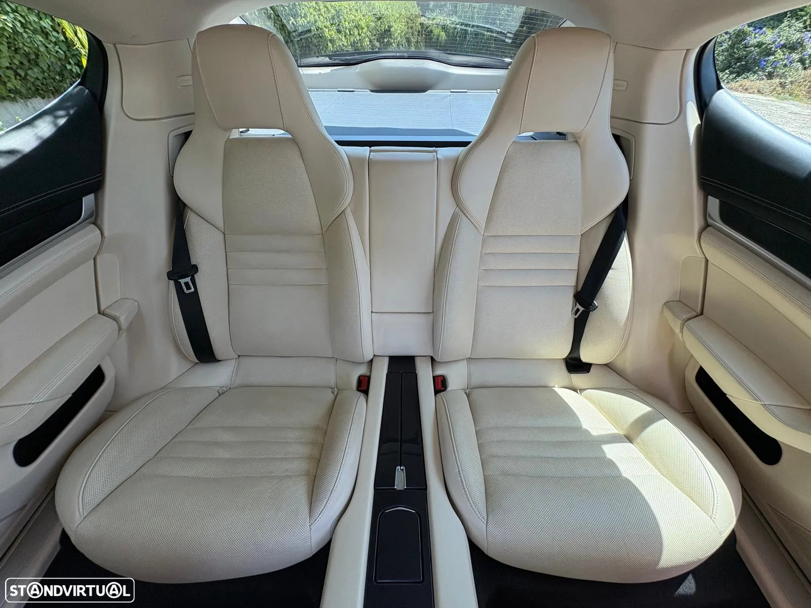 Porsche Panamera 4 E-Hybrid - 43