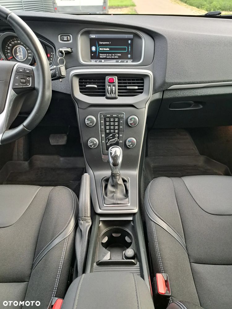 Volvo V40 D3 Momentum - 15