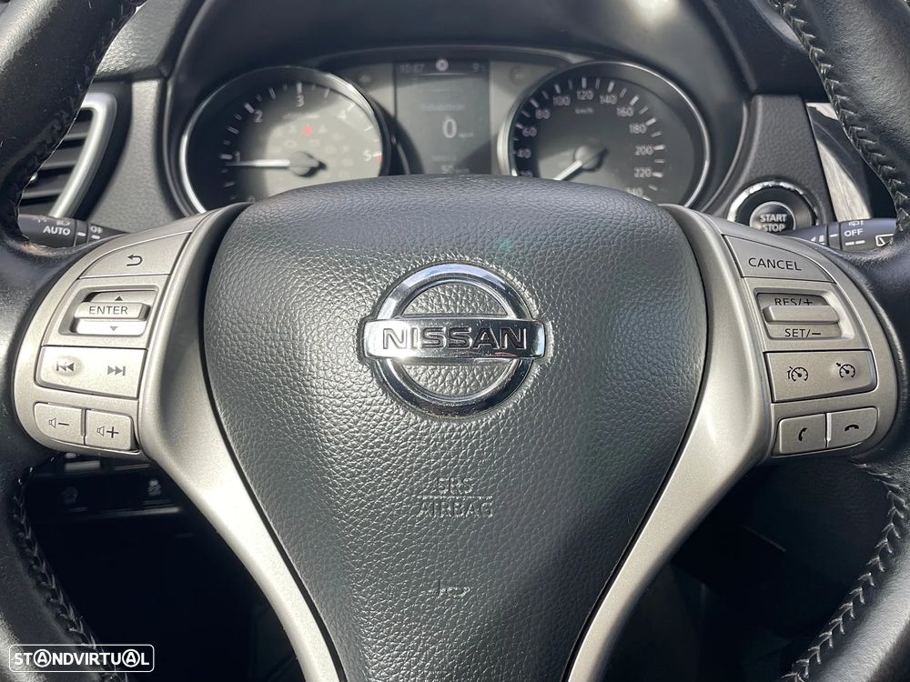 Nissan Qashqai 1.5 dCi N-Connecta 18 - 25