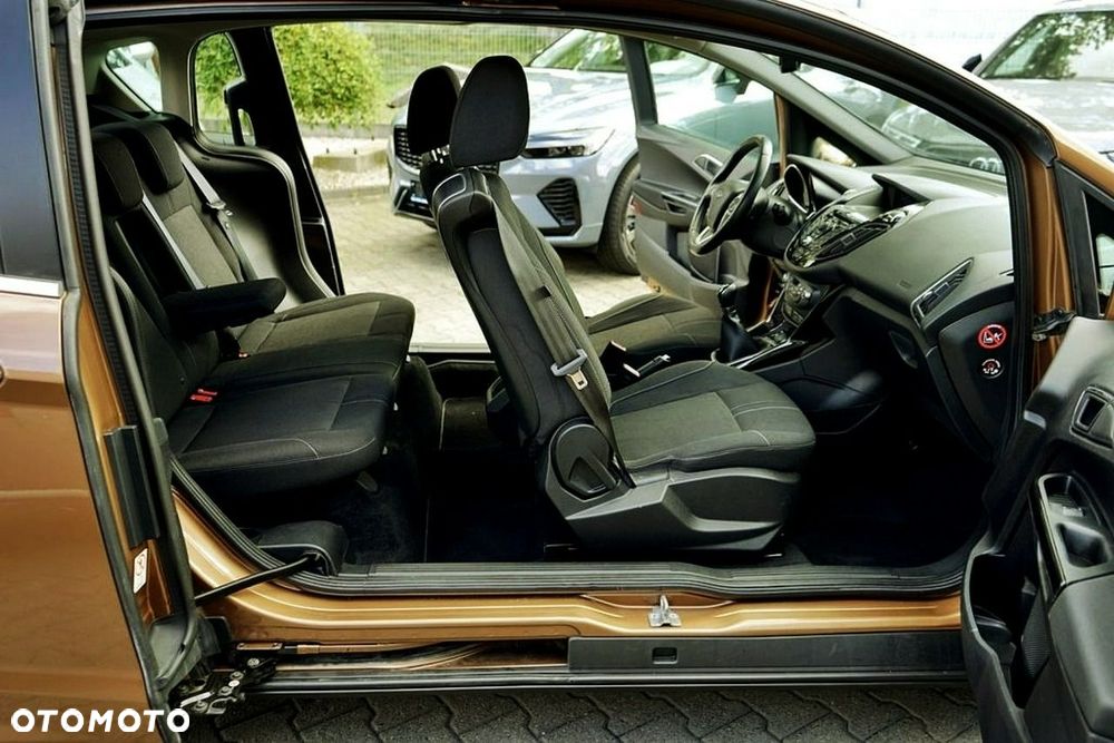Ford B-MAX - 13