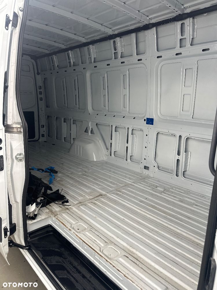 Mercedes-Benz SPRINTER - 27
