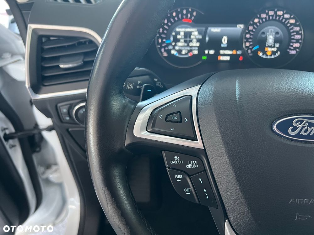 Ford Galaxy 2.0 EcoBlue Titanium - 26