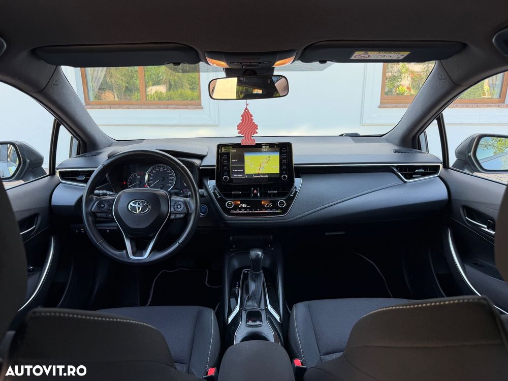 Toyota Corolla 1.8 Hybrid Comfort - 9