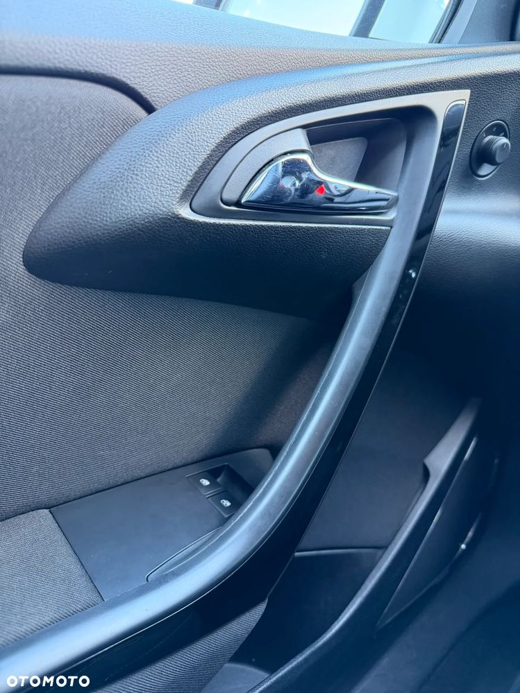 Opel Astra 1.4 T Enjoy - 11