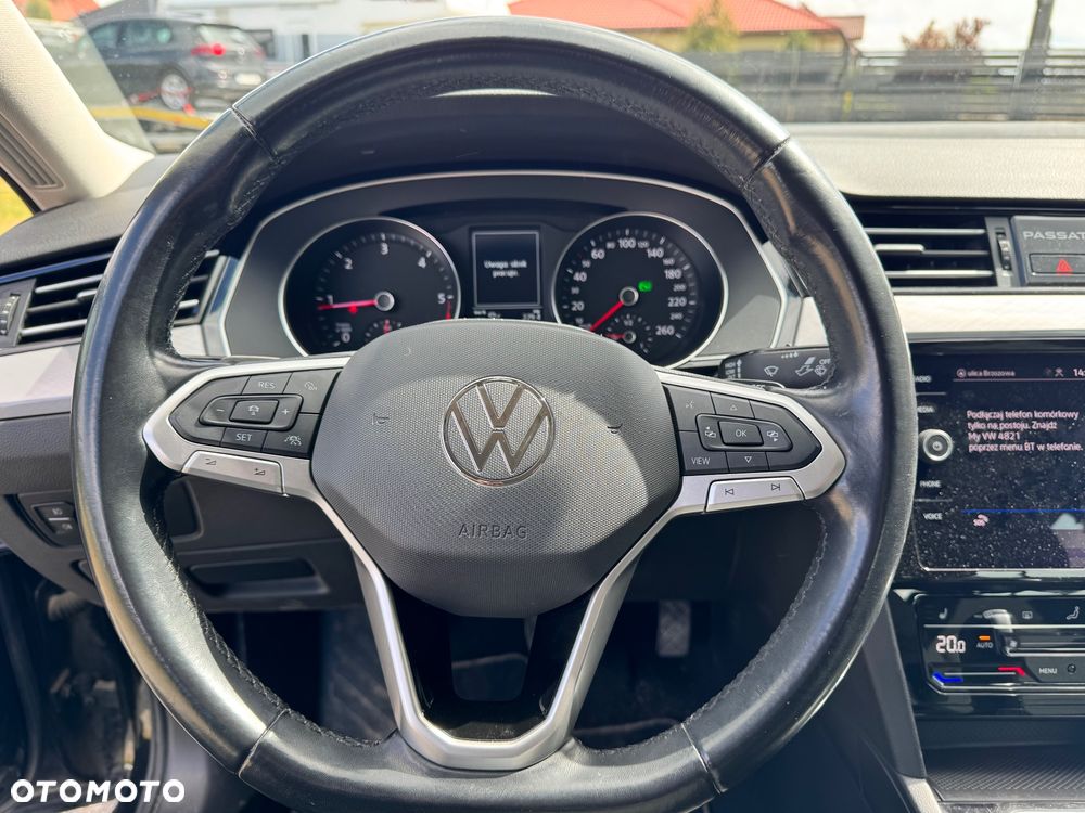 Volkswagen Passat 2.0 TDI EVO Elegance DSG - 20