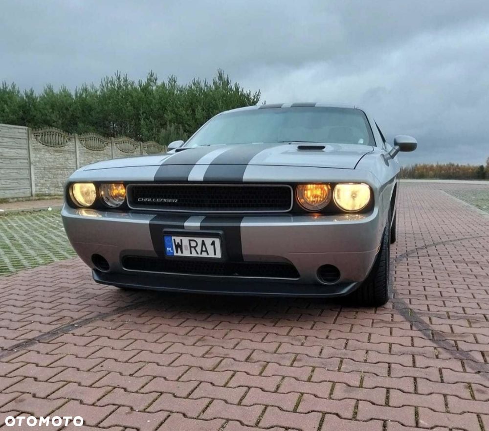 Dodge Challenger 3.5 SE - 8