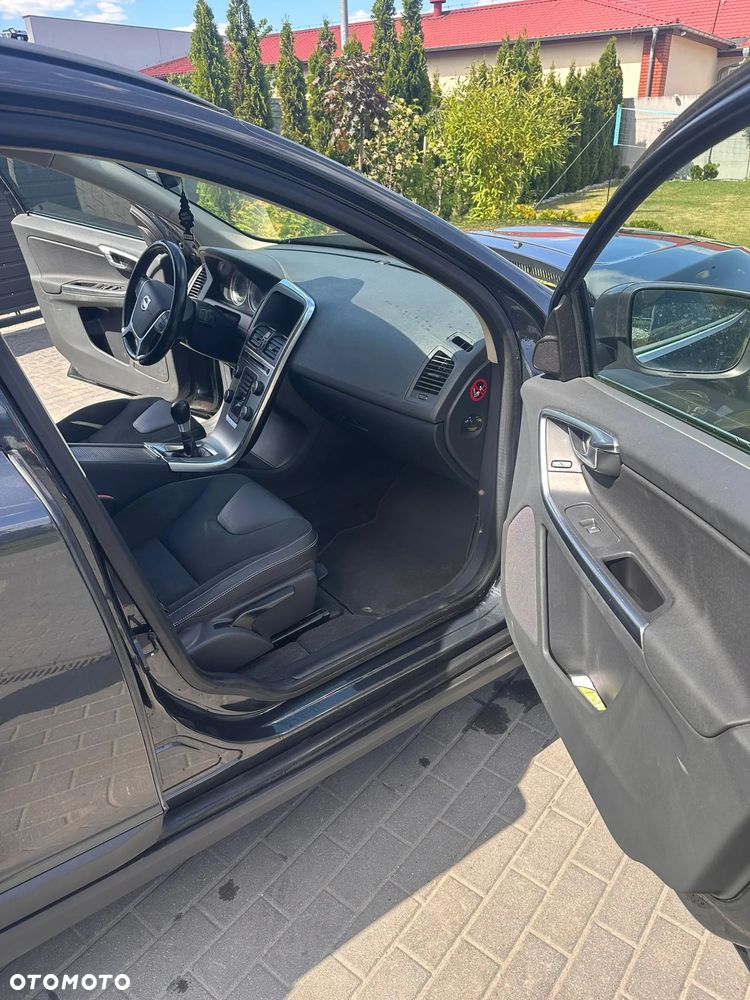 Volvo XC 60 DRIVe Momentum - 6