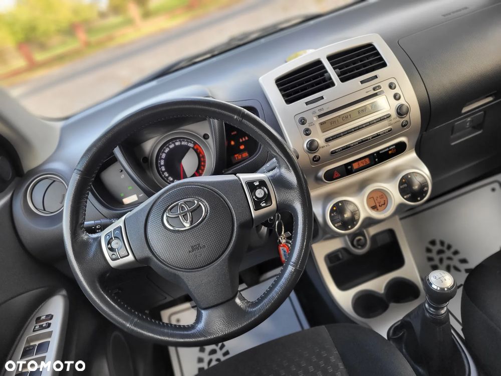 Toyota Urban Cruiser - 20