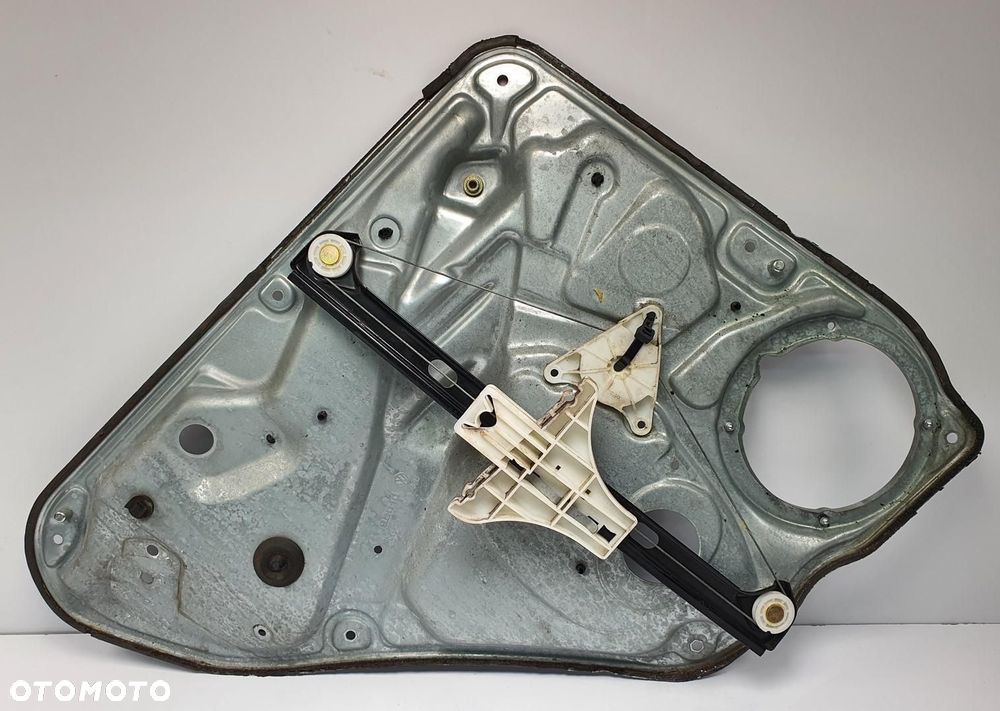 MECHANIZM PODNOSNIK SZYBY PRAWY TYL VW PASSAT B5 3B9839752 - 2