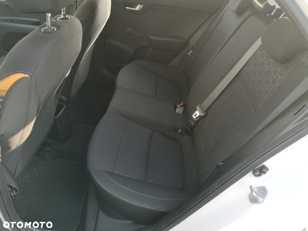 Kia Rio 1.4 crdi Business Line - 7